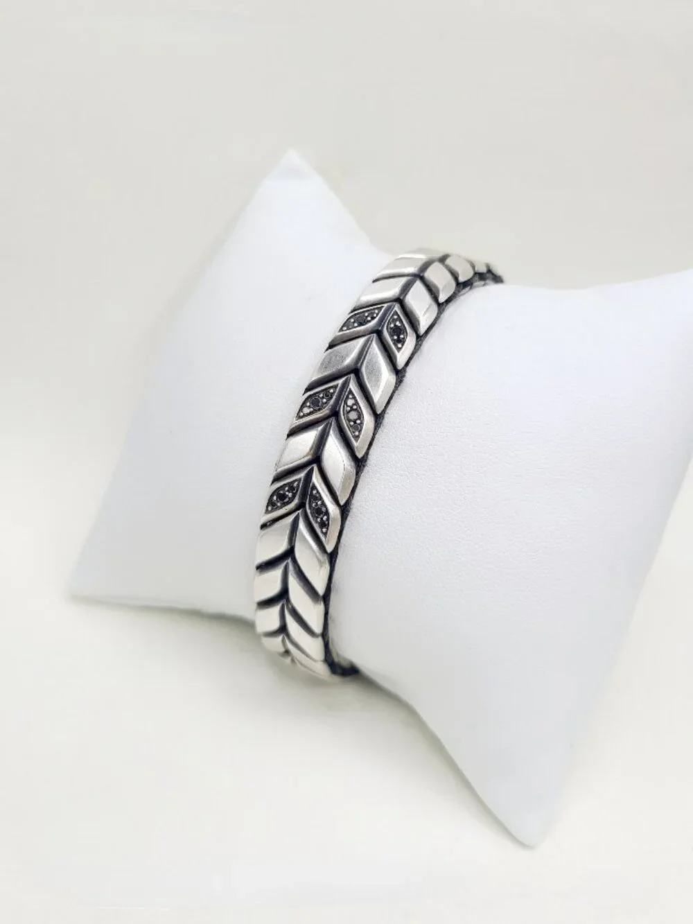 David Yurman Chevron Bracelet in Sterling Silver w/ Pavé Black Diamonds - Medium